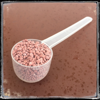 1kg Abfüllung ( im Eimer ) aus Floranid® Twin Permanent 16+7+15(+2+8)